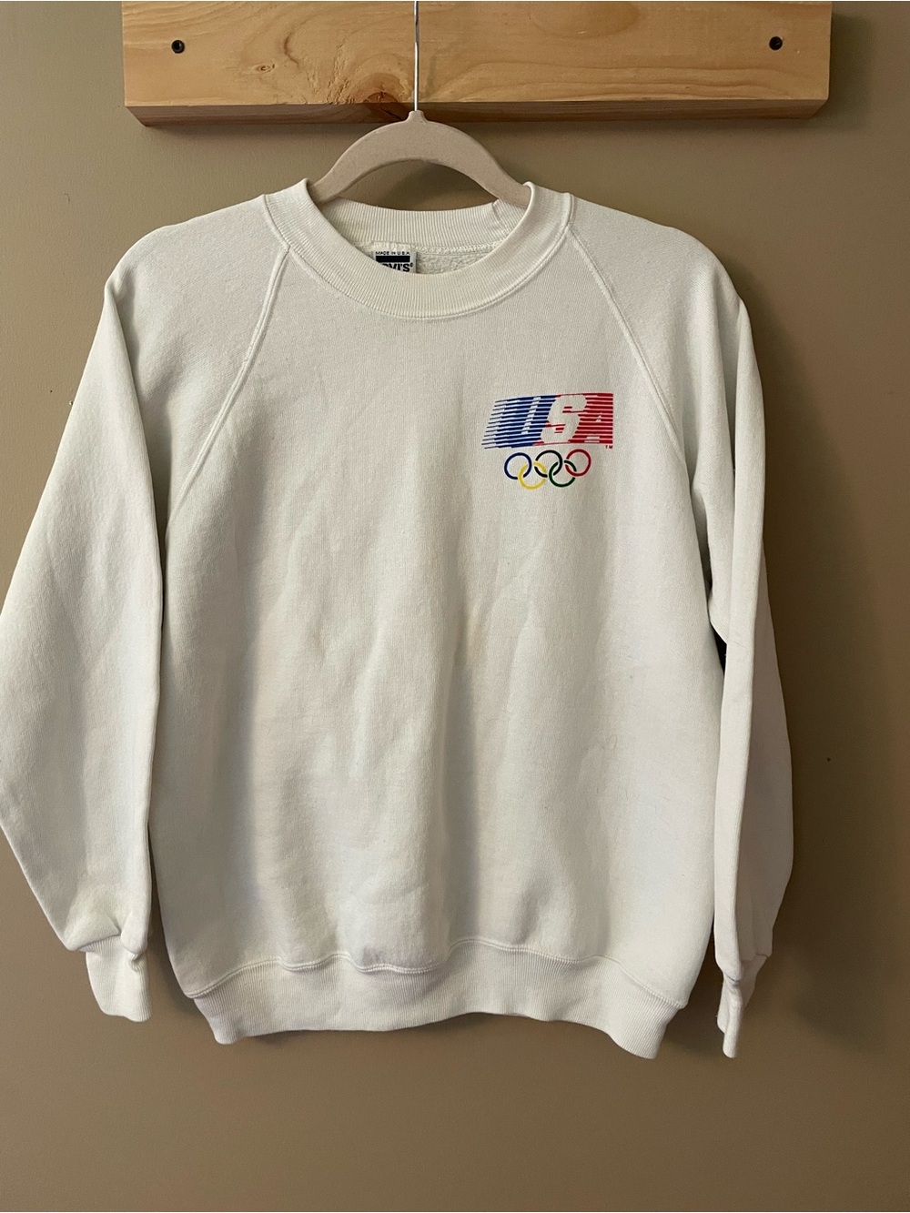 Levi's White USA Olympic Logo Crewneck Sweatshirt